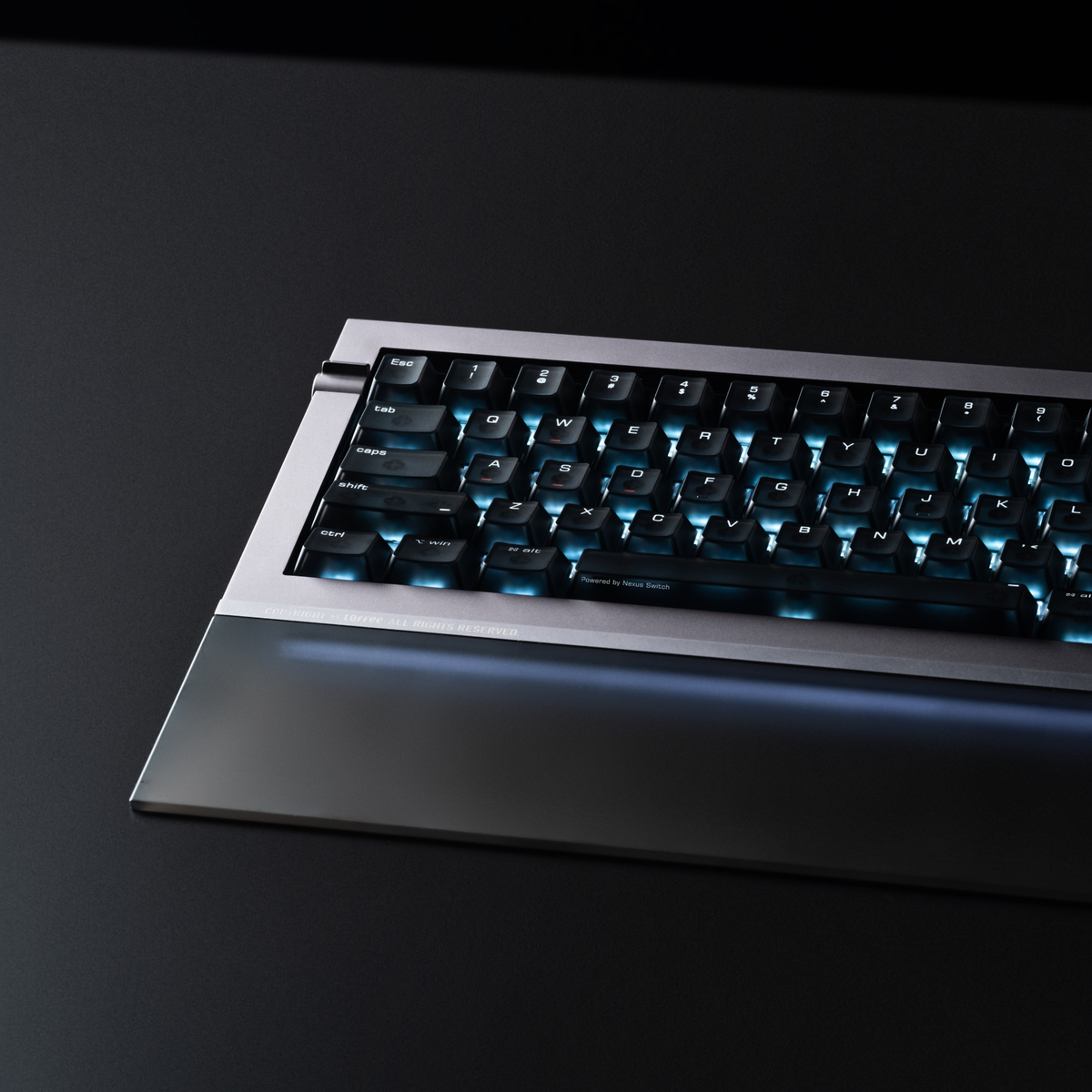 Lofree Hyzen スペースグレーカラーのゲーミングキーボード